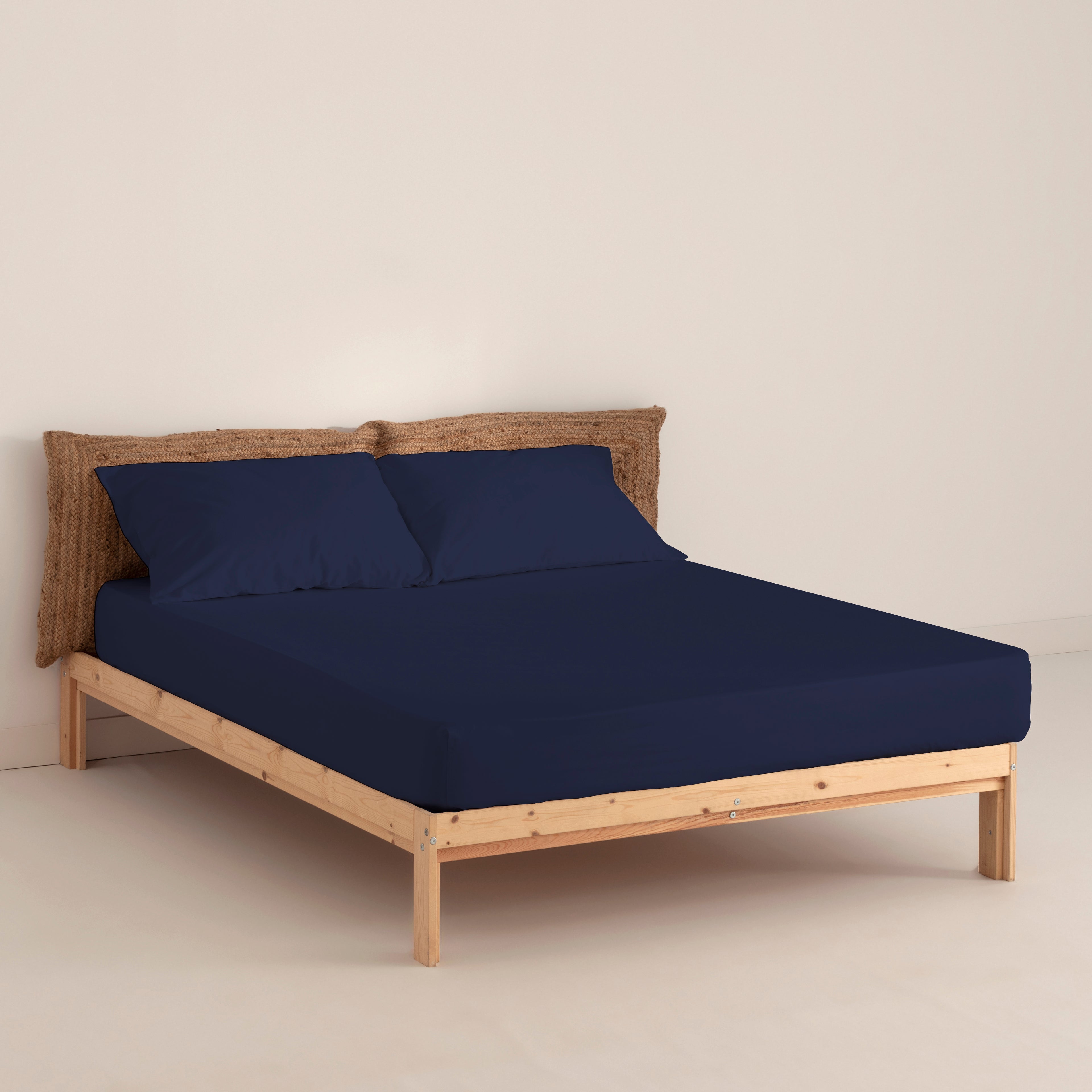 Fitted sheet Lisa Navy percale 200 threads
