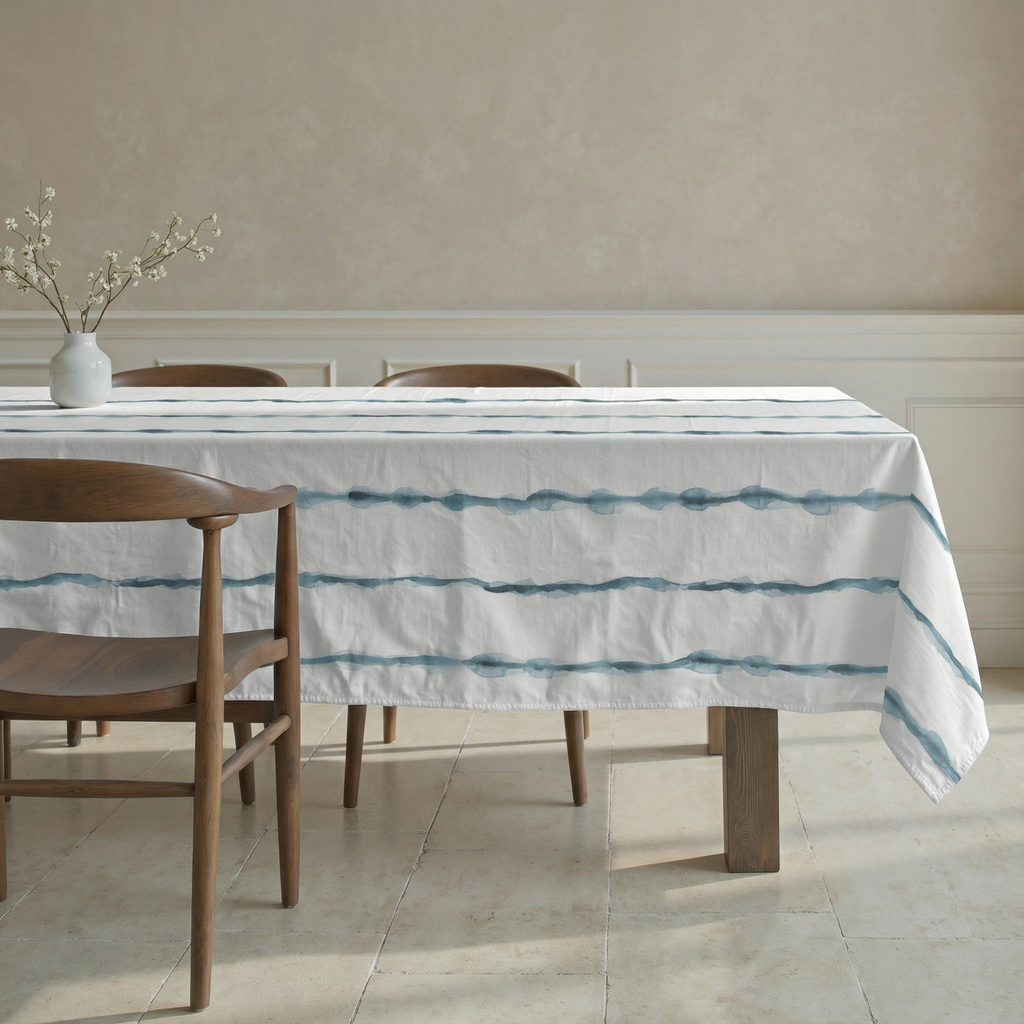 Vera 100% cotton stain-resistant tablecloth