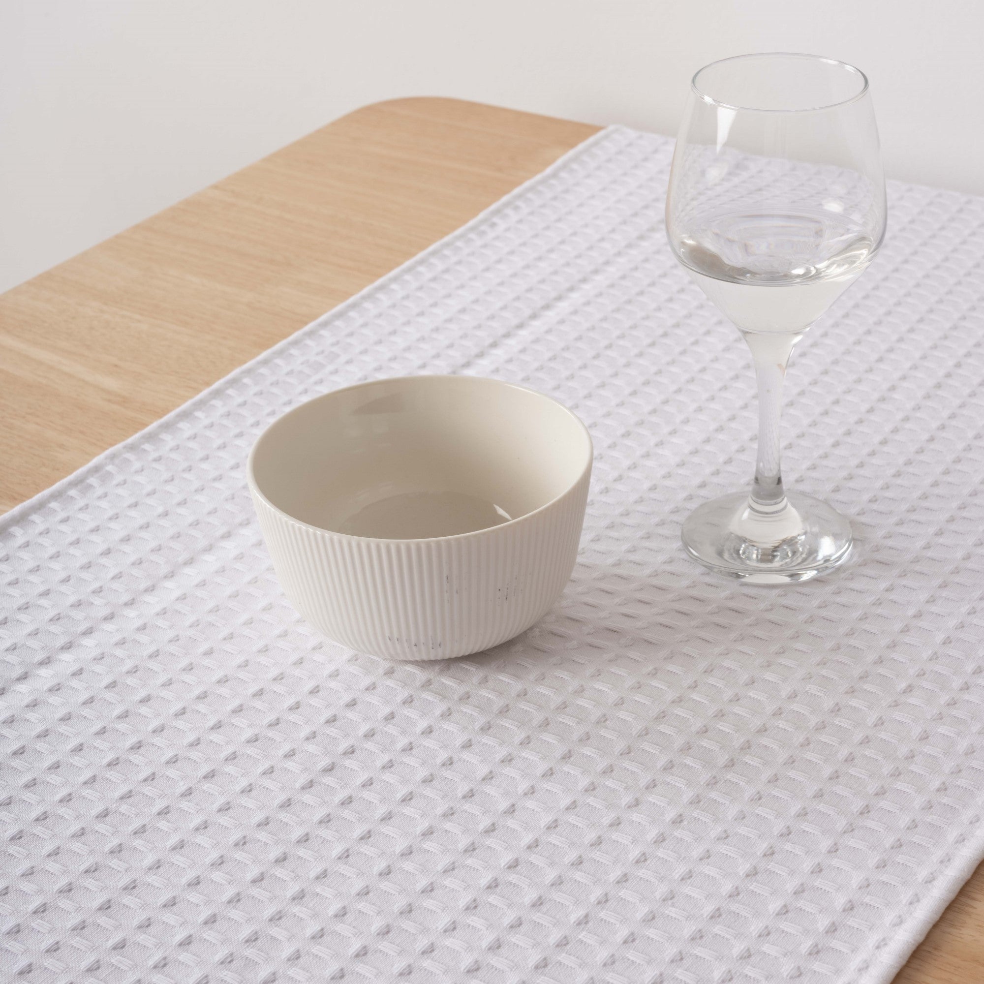 Camino de mesa Waffle Blanco 45x140 cm