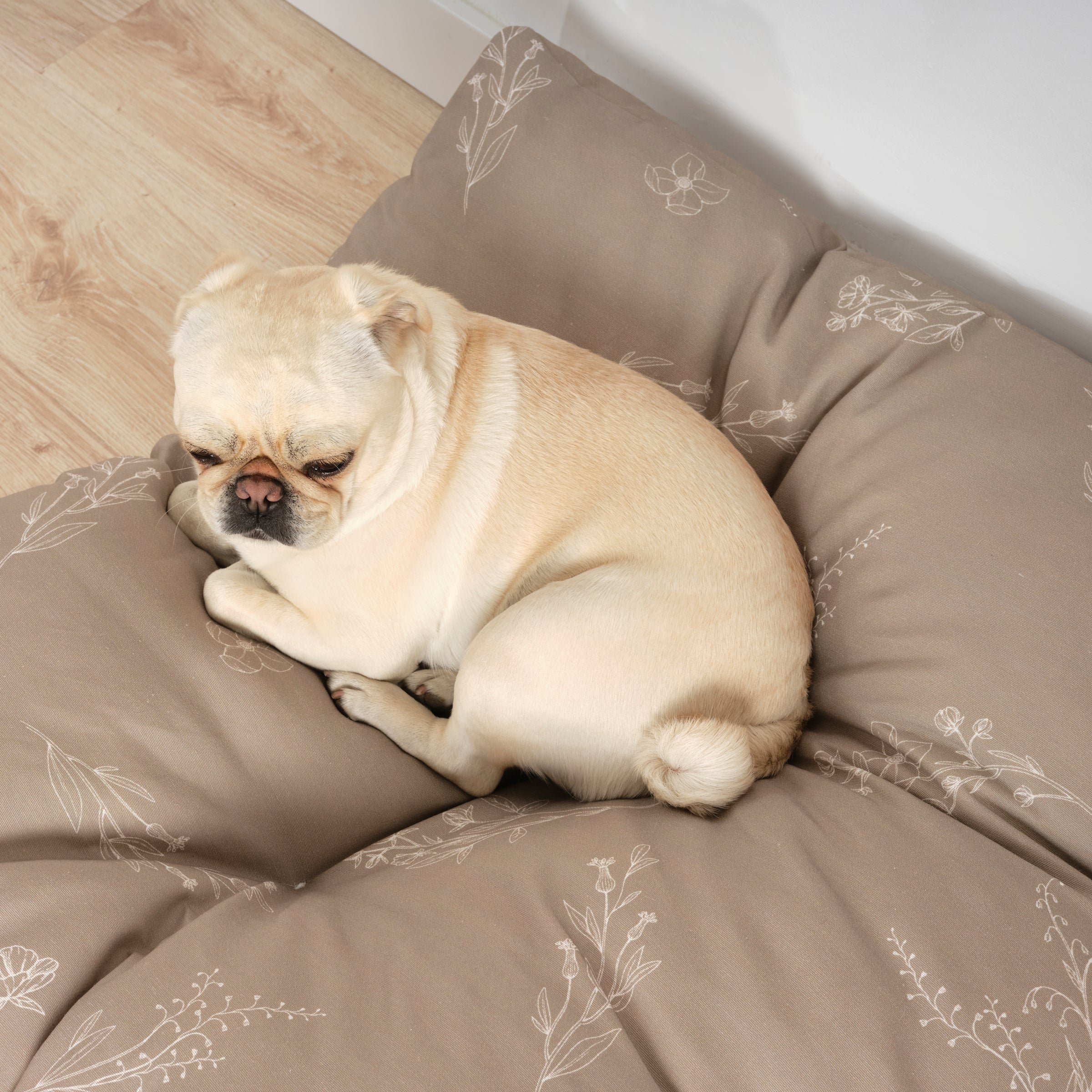 Cama para mascotas gruesa y acolchada antimanchas Orba