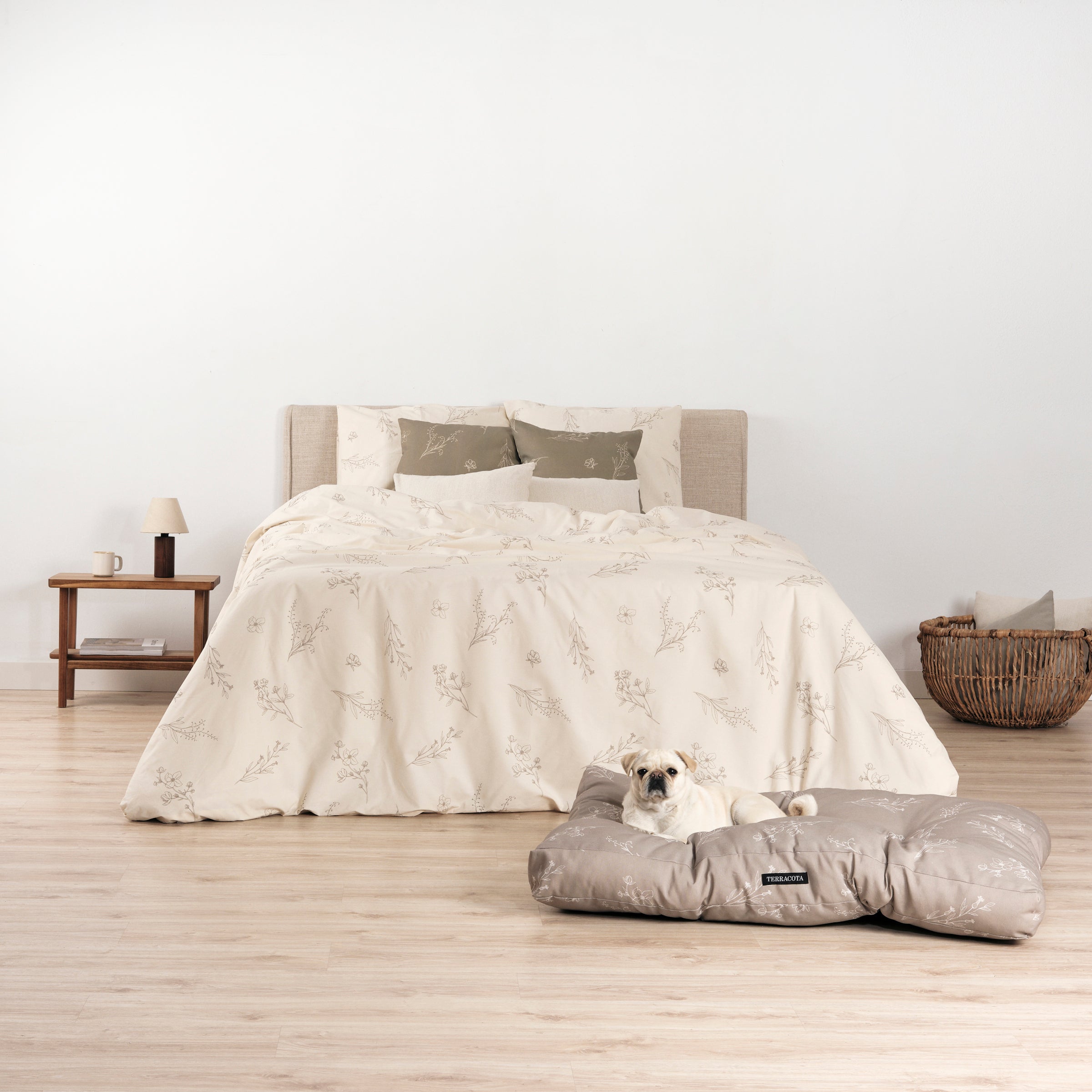 Cama para mascotas gruesa y acolchada antimanchas Orba