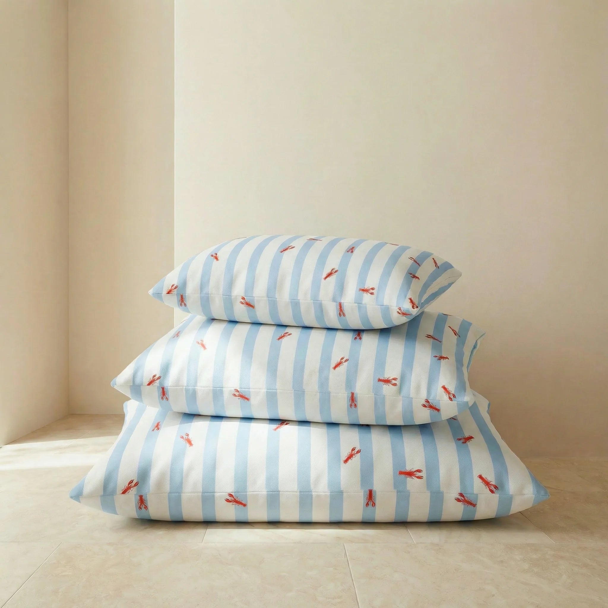 Anvi stain-resistant removable pet bed