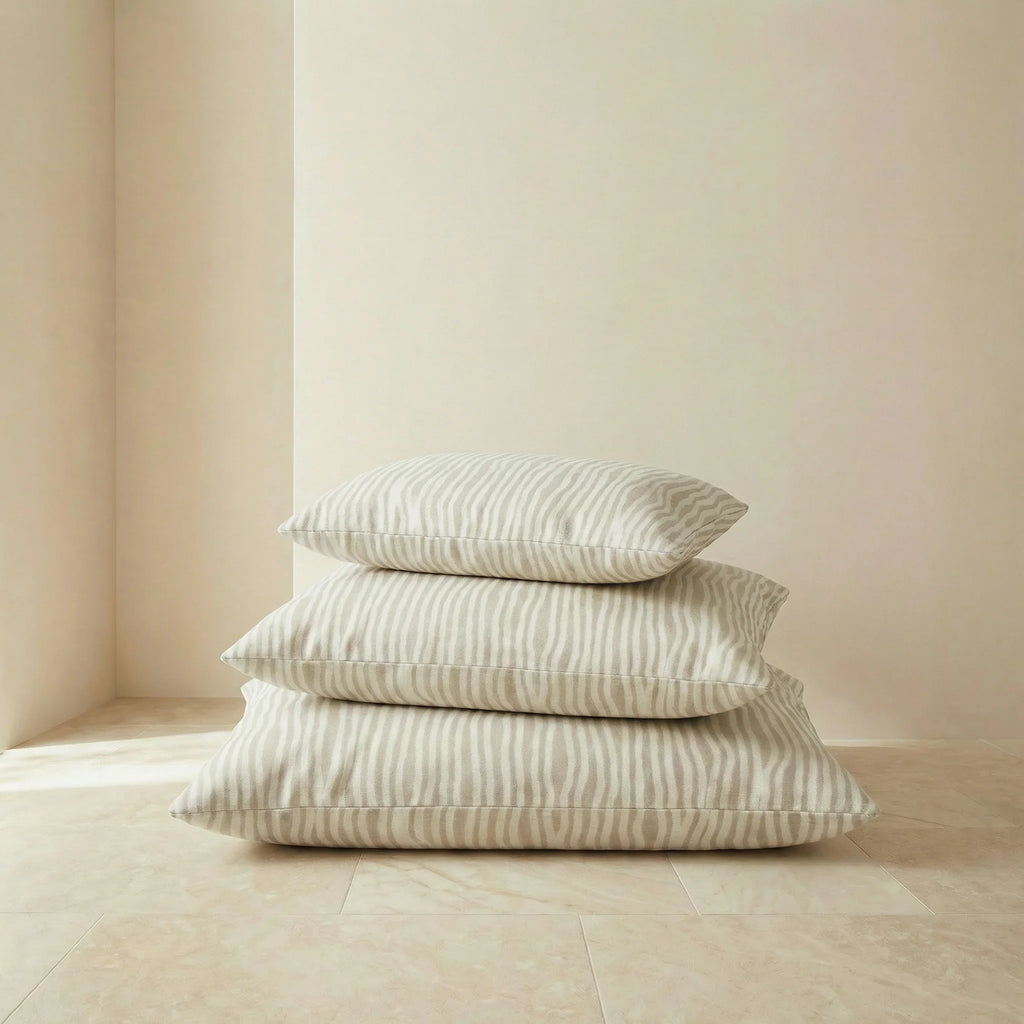 Bobby Beige removable stain-resistant pet bed