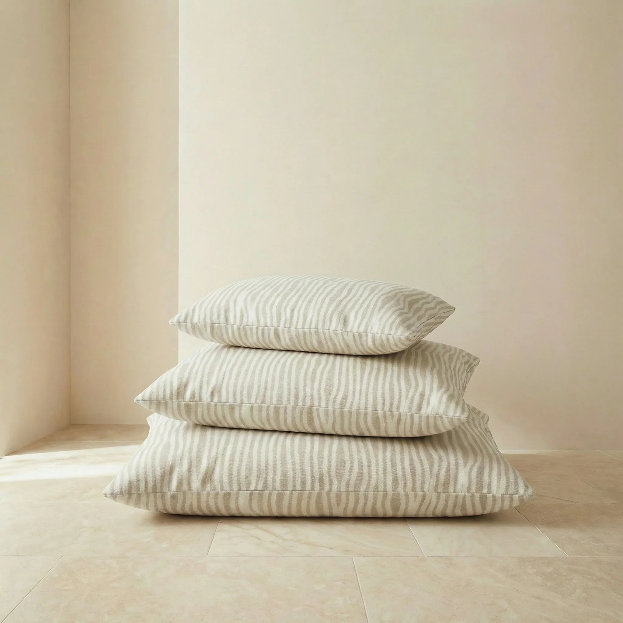 Bobby Beige removable stain-resistant pet bed