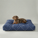 Cama para mascota gruesa y acolchada con acabado antimanchas Benicassim Marino