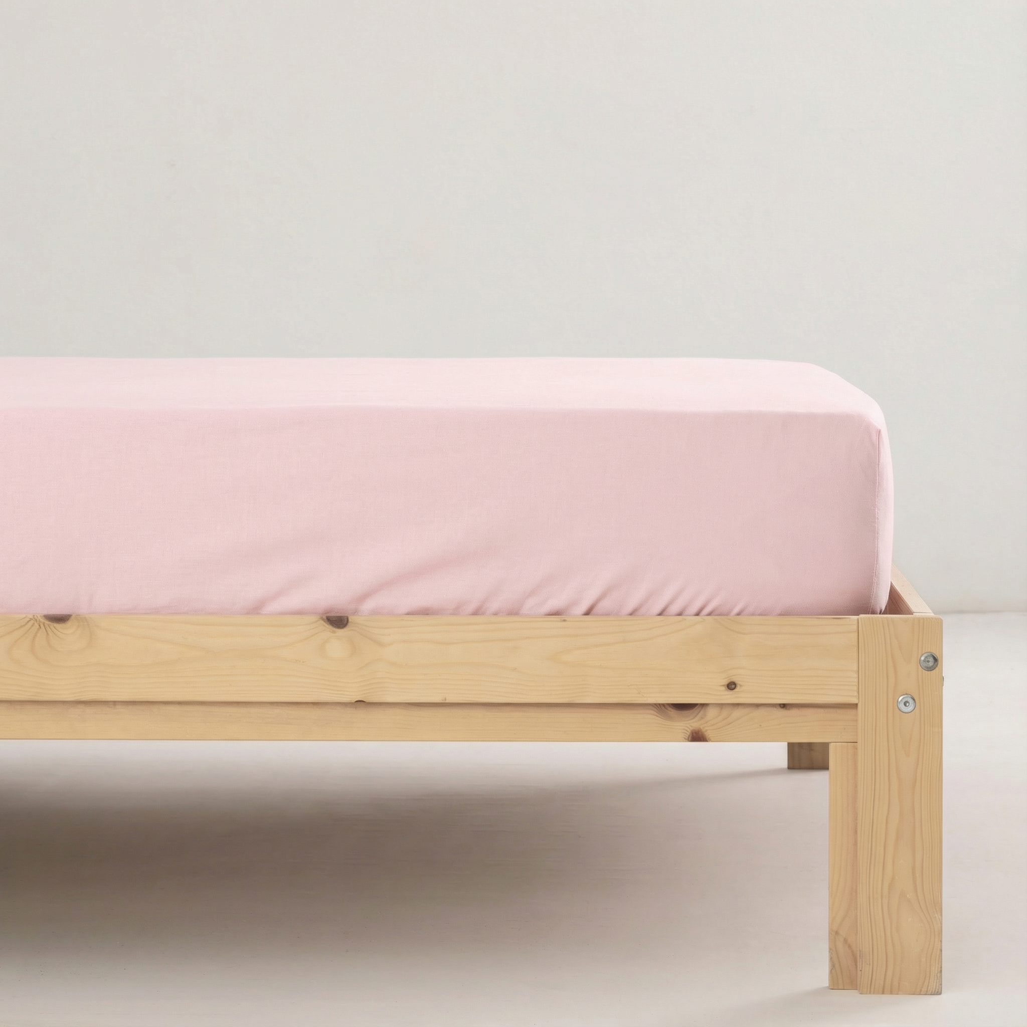 Plain Pink 100% cotton fitted sheet