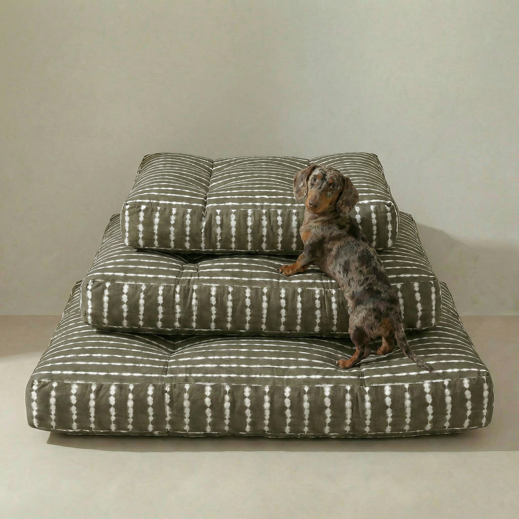 Cama para mascota gruesa y acolchada con acabado antimanchas Bolton 6