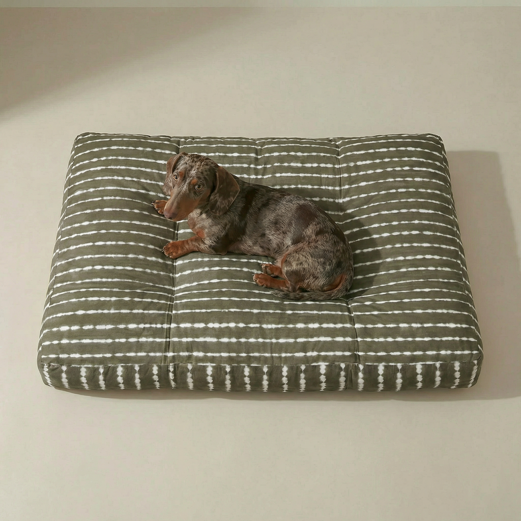 Cama para mascota gruesa y acolchada con acabado antimanchas Bolton 6