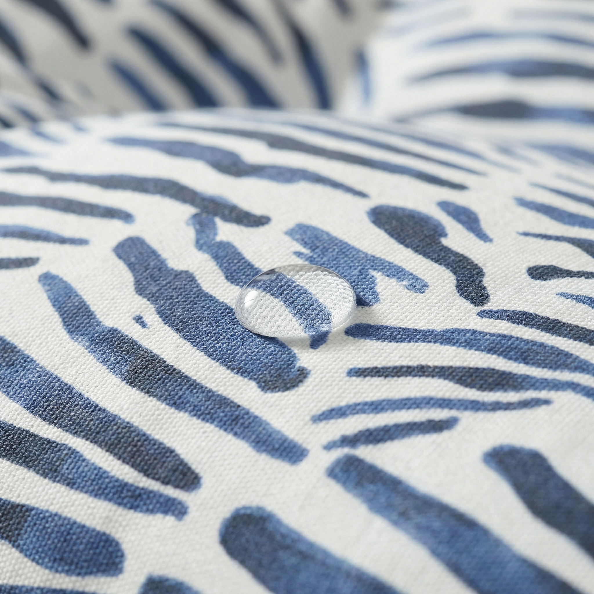 Cama para mascota gruesa y acolchada con acabado antimanchas Gavina