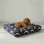Coussin épais et rembourré pour animaux de compagnie avec finition anti-taches Calella Blue