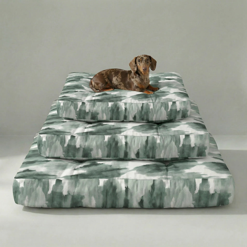 Luton 12 Thick Padded Pet Bed with Stain-Resistant Finish