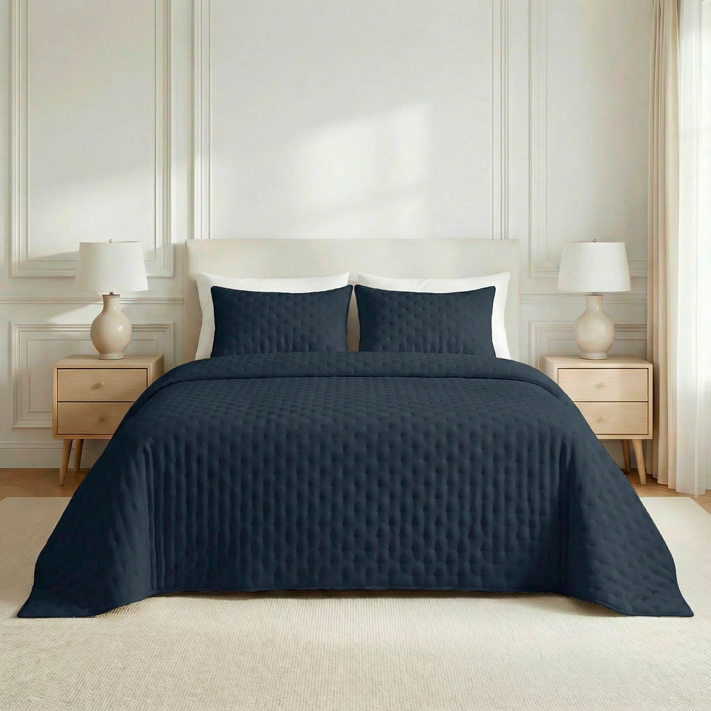 Couvre-lit matelassé uni, bleu marine, doux au toucher