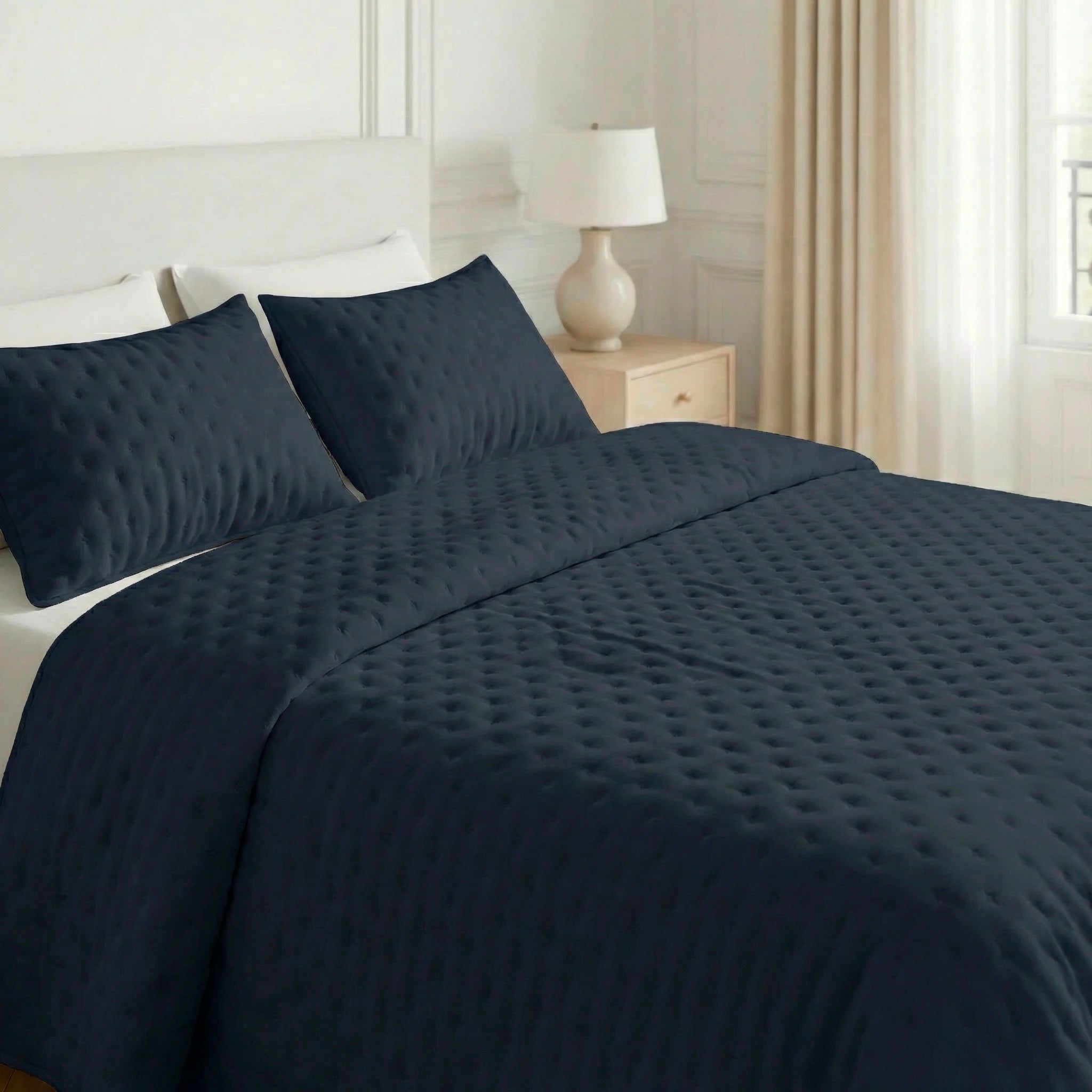 Couvre-lit matelassé uni, bleu marine, doux au toucher