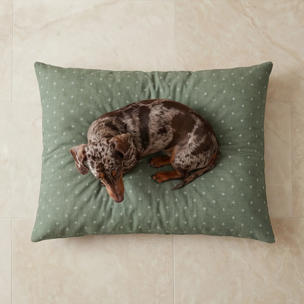 Stain-resistant removable pet bed Monina Dusky 8