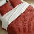 Plain quilted bedspread, red, soft to the touch