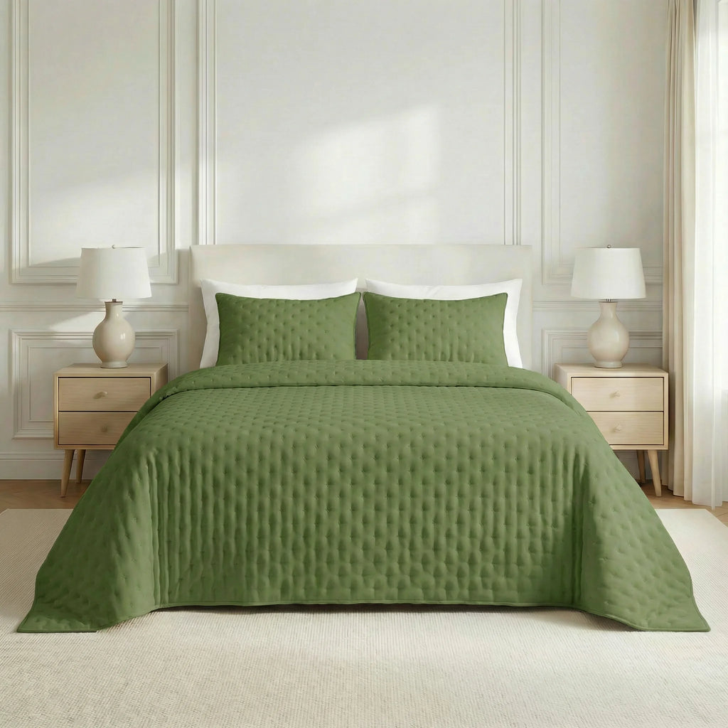 Clover quilted plain bedspread, soft to the touch