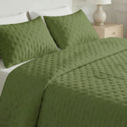 Clover quilted plain bedspread, soft to the touch