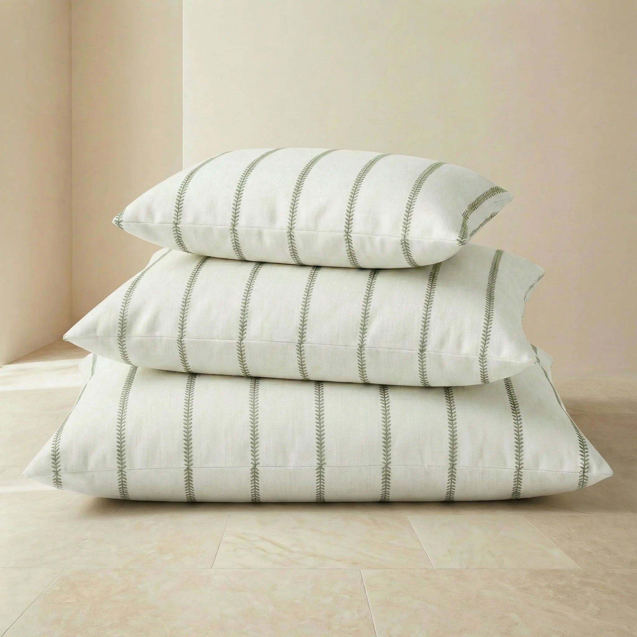 Stain-resistant Pet Bed Cover Ian Green