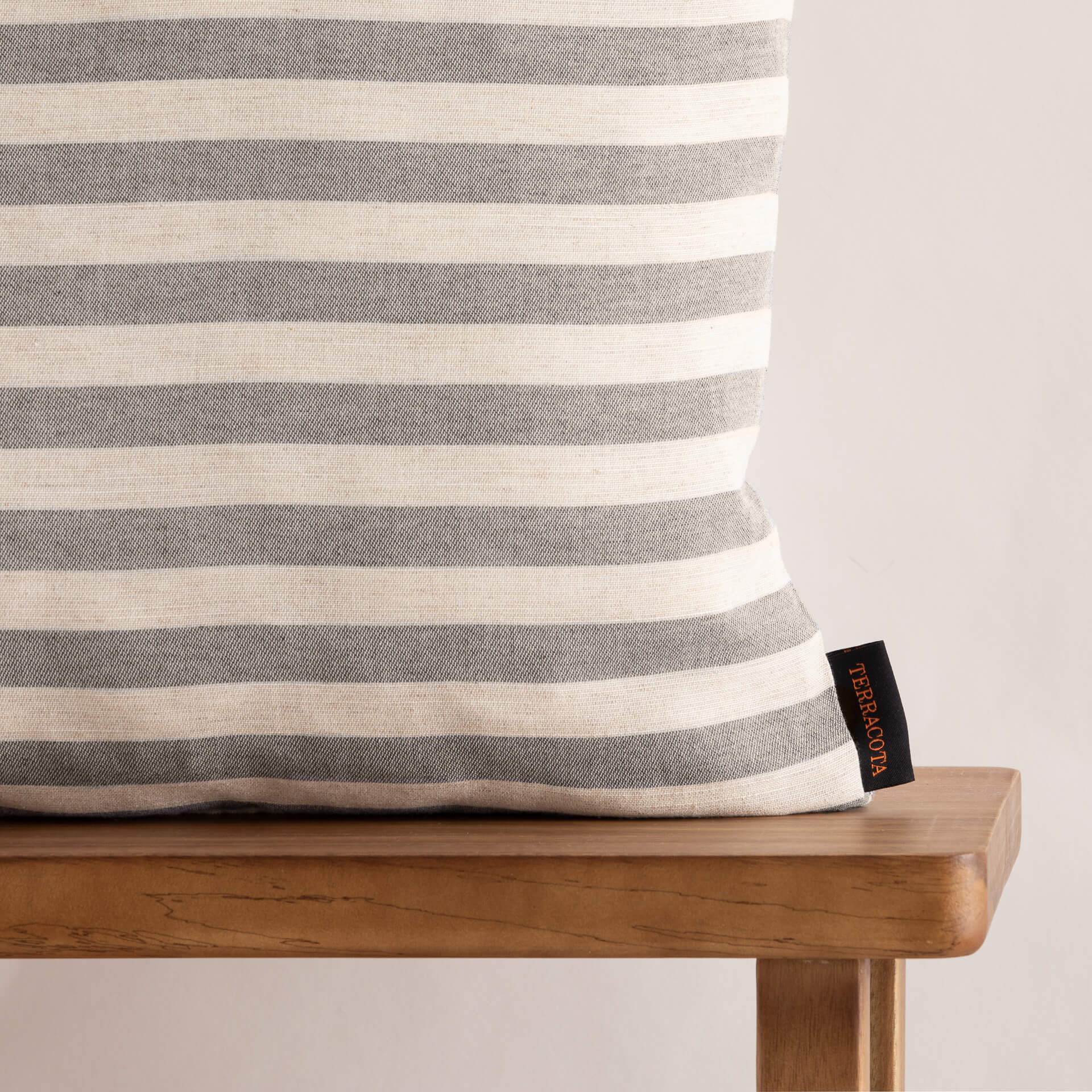 Funda de cojín jacquard 50x50 cm Jávea Grande Marengo 1