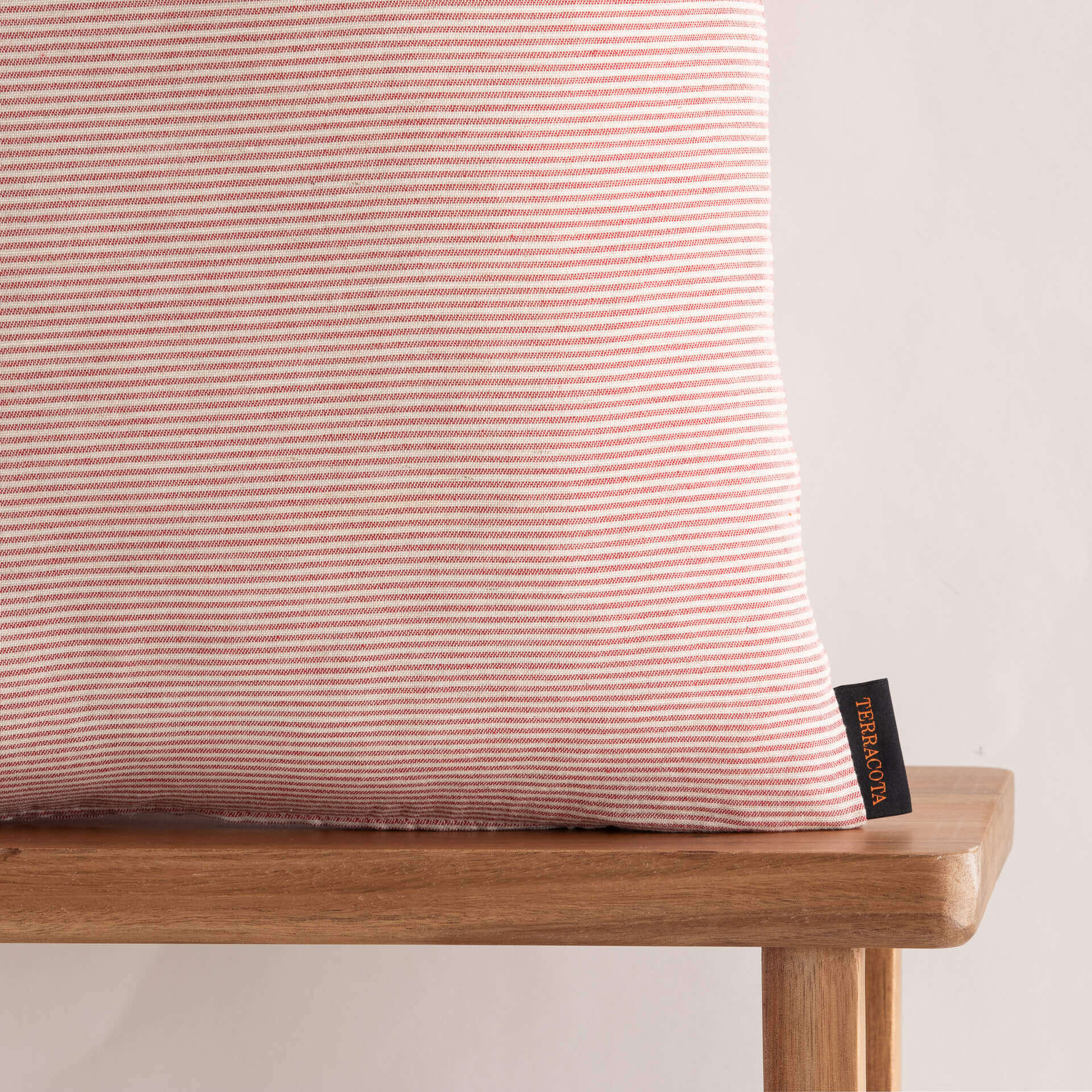 Funda de cojín jacquard 30x50 cm Jávea pequeña Granate 1