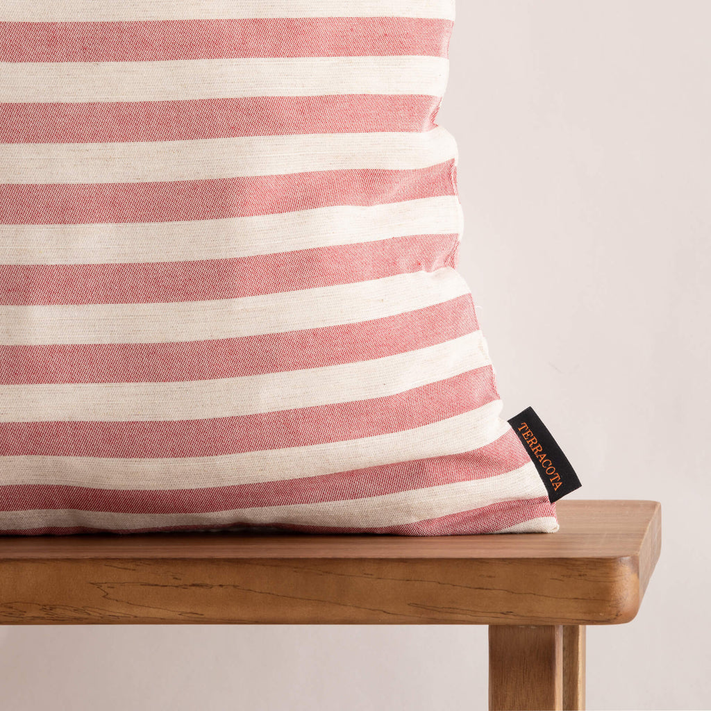 Funda de cojín jacquard 50x50 cm Jávea Grande Granate 1