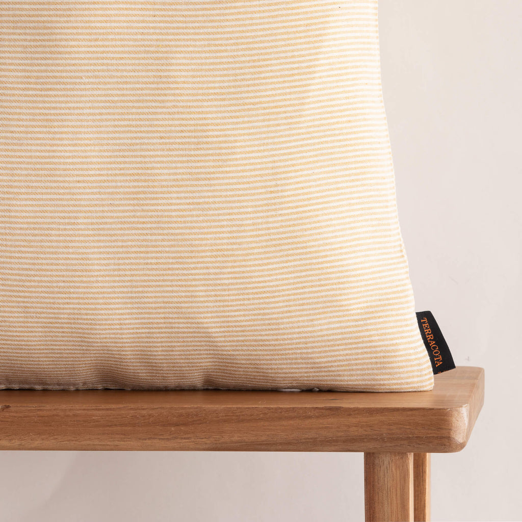 Funda de cojín jacquard 30x50 cm Jávea pequeña Amber Gold 1