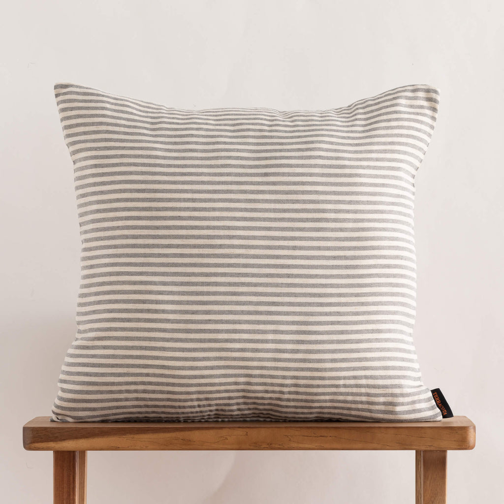 Funda de cojín jacquard 50x50 cm Jávea Mediana Marengo 0