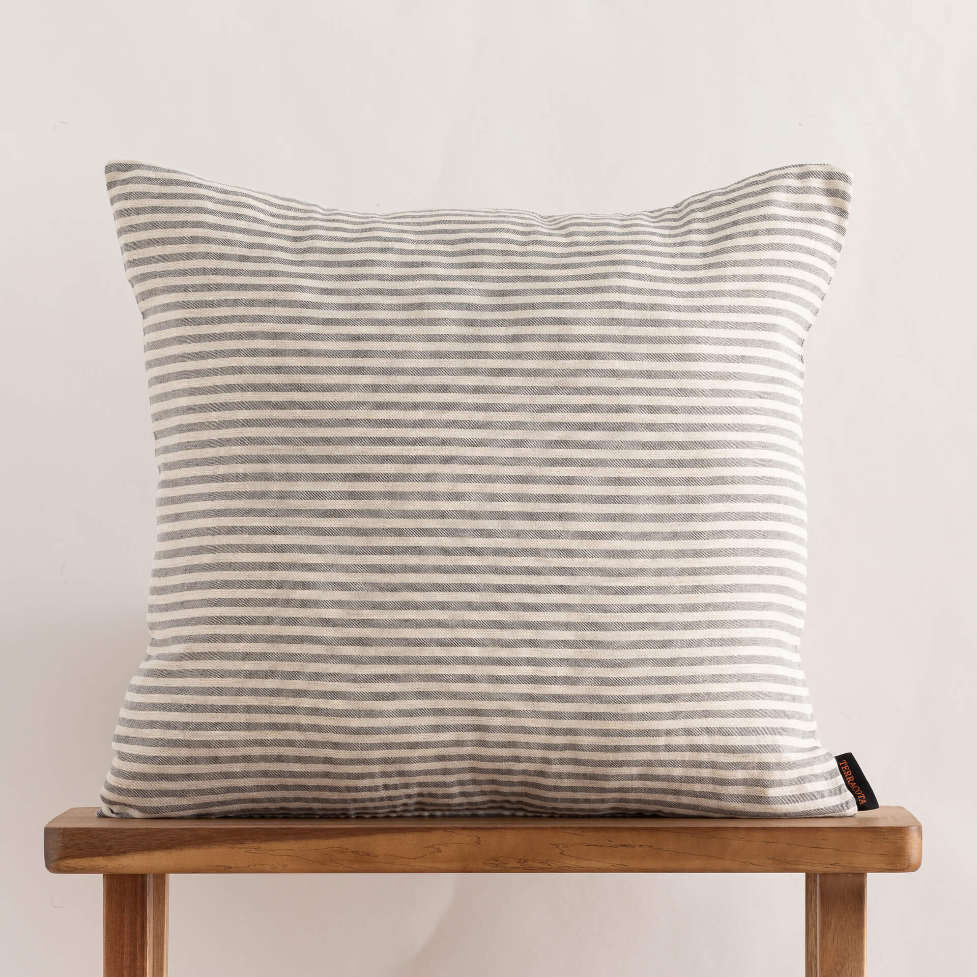 Funda de cojín jacquard 50x50 cm Jávea Mediana Marengo 0