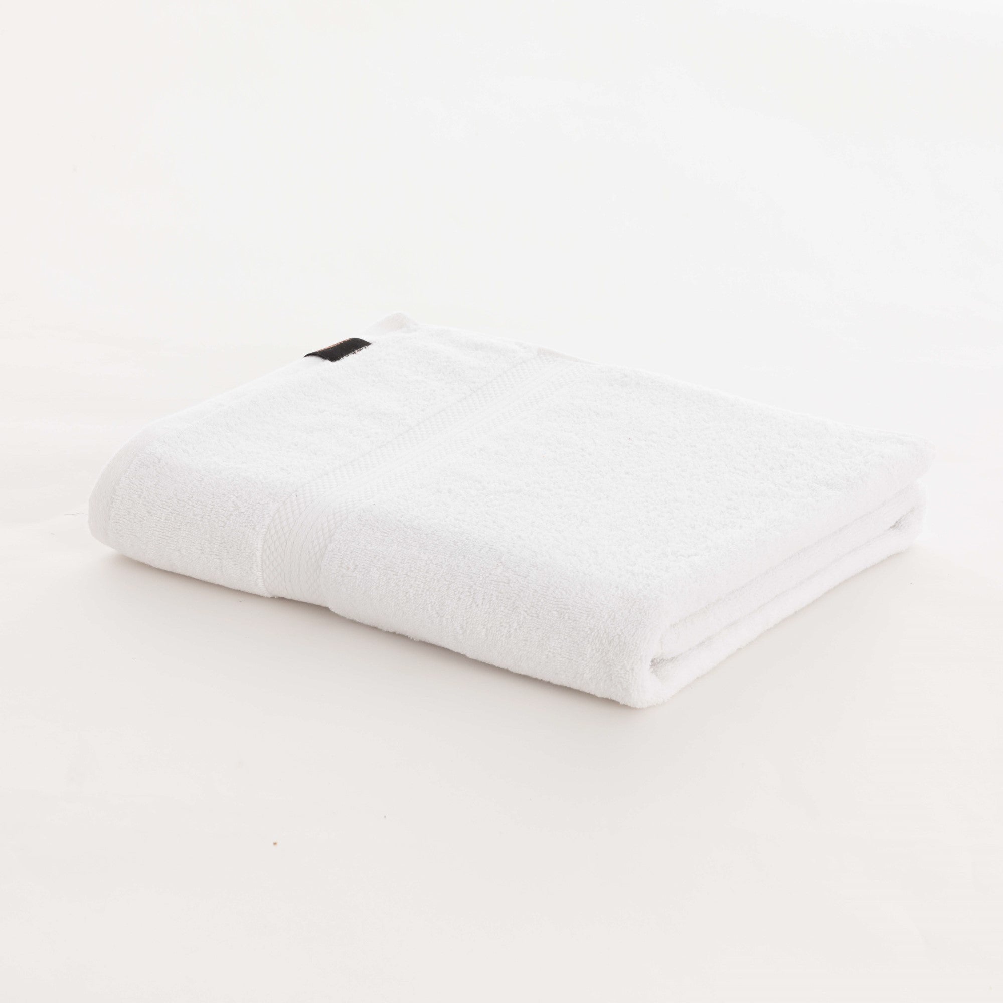 Toalla 100% algodón peinado 650 gr. White 1