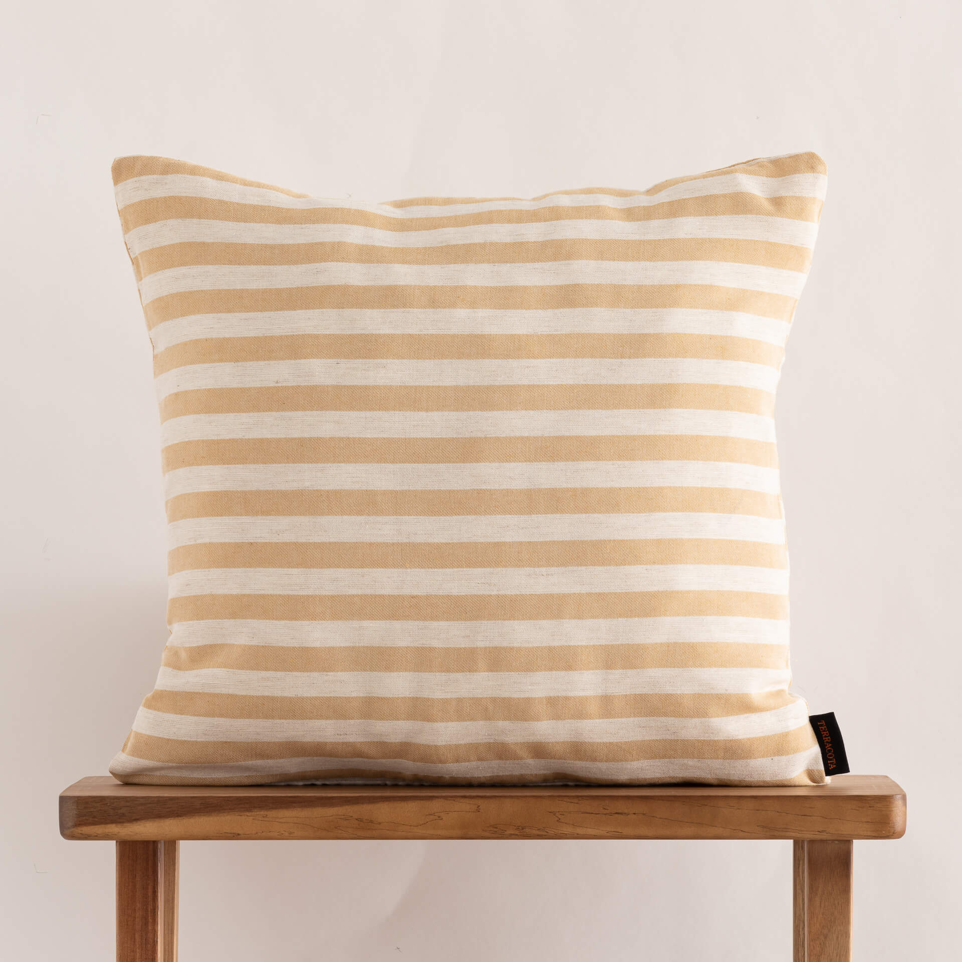 Funda de cojín jacquard 50x50 cm Jávea Grande Amber Gold 0