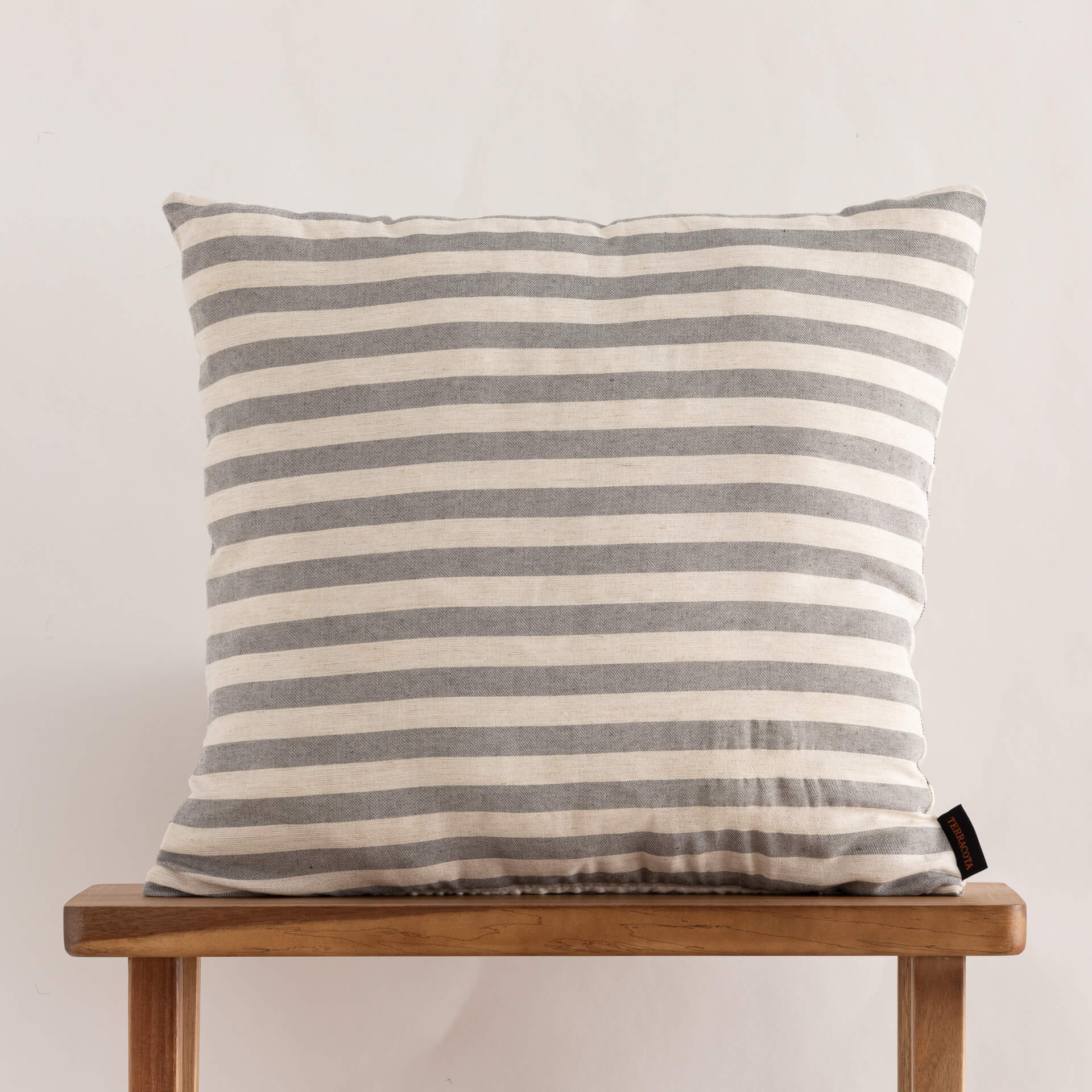 Funda de cojín jacquard 50x50 cm Jávea Grande Marengo 0