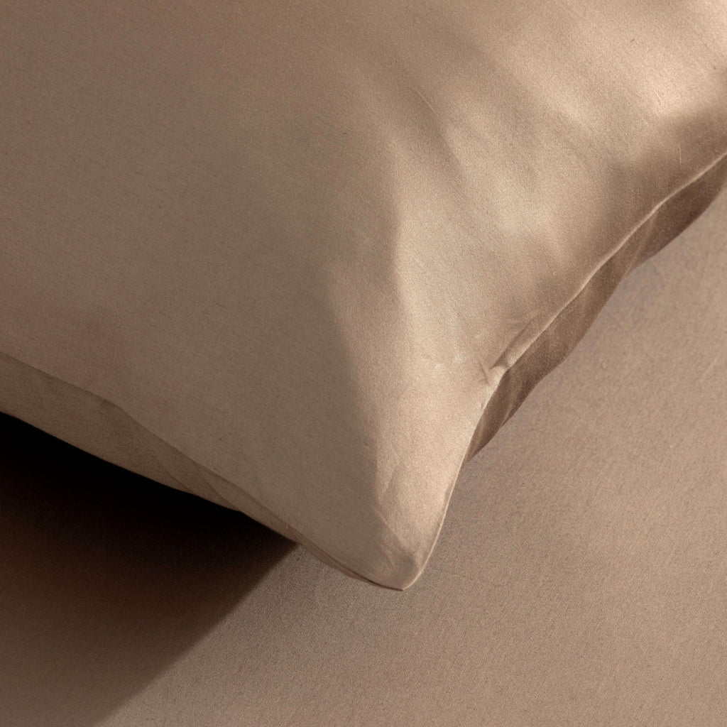 Funda de almohada satén 300 hilos Greige